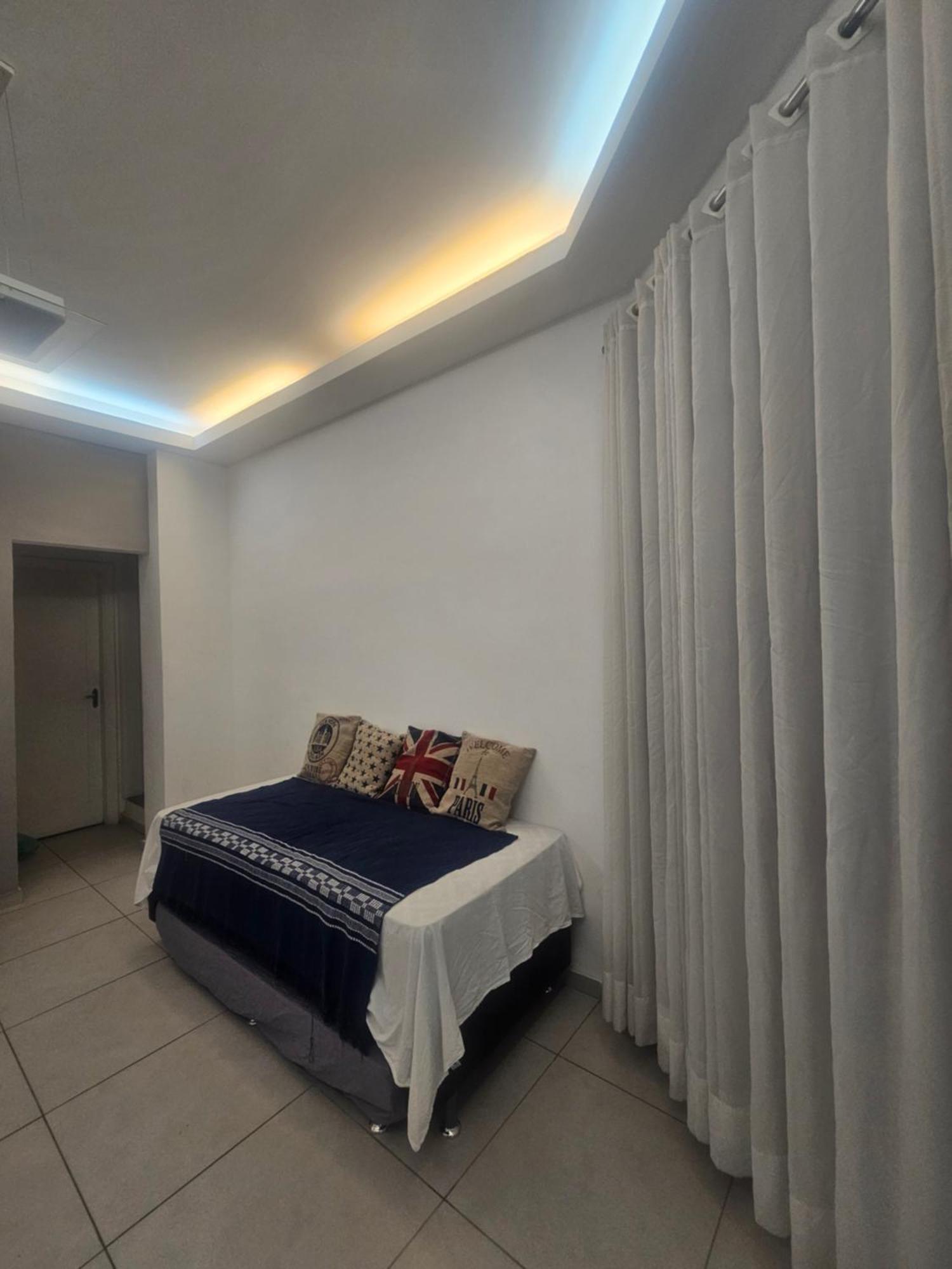 Apartamento Copa Espacoso Economico